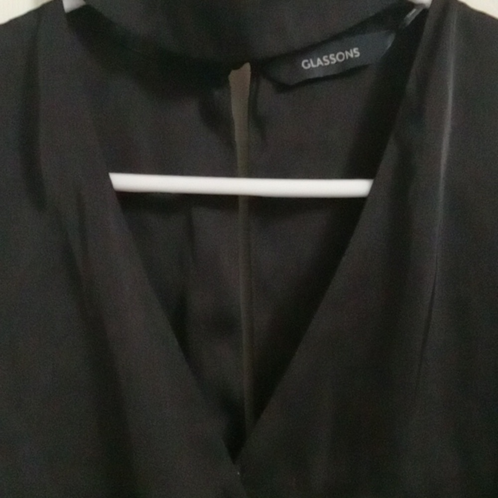 5/$20**Size 10 Glassons black satin blouse - Picture 4 of 8